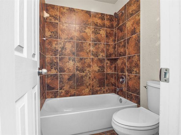 19034 Ashford Square Street, Tomball TX 77375
