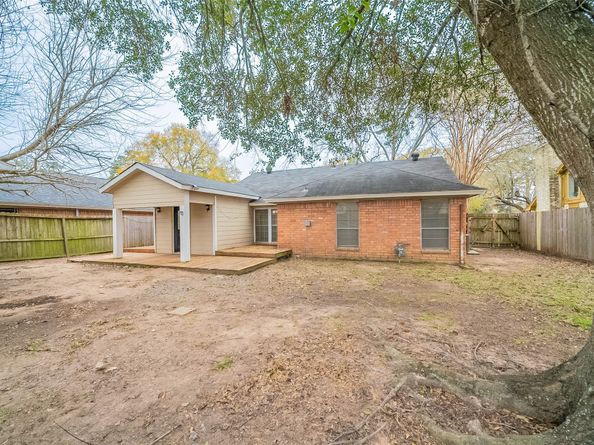16310 Emberwood Drive, Houston TX 77070
