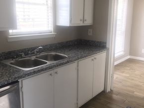 6200 W Tidwell Road 901, Houston TX 77092