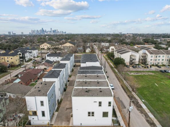 6350 Culberson Street, Houston TX 77021