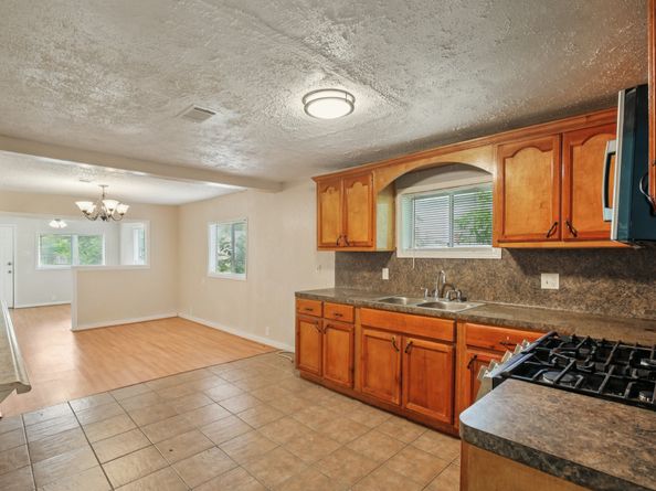 421 Clearwater Street, Houston TX 77029