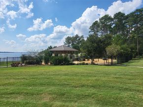8506 Rialto Canal Loop, Houston TX 77044