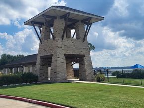 8506 Rialto Canal Loop, Houston TX 77044
