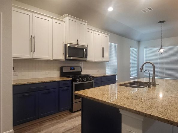 8506 Rialto Canal Loop, Houston TX 77044
