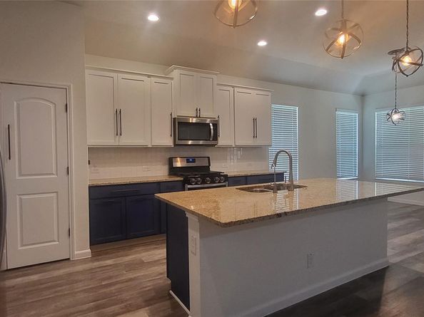 8506 Rialto Canal Loop, Houston TX 77044