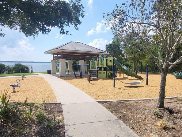 8506 Rialto Canal Loop, Houston TX 77044