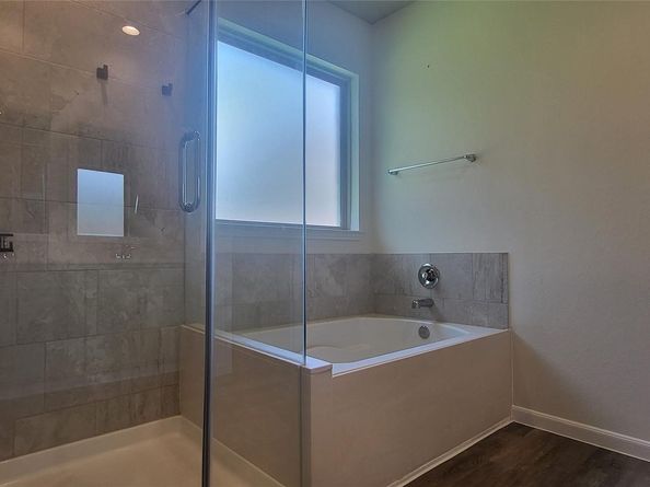 8506 Rialto Canal Loop, Houston TX 77044