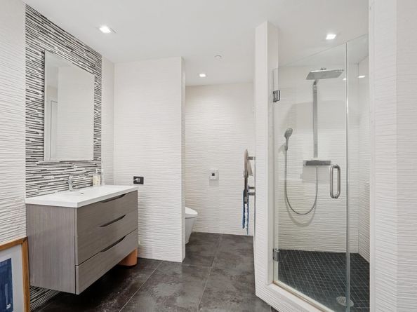 8100 River Rd 1101, North Bergen NJ 07047