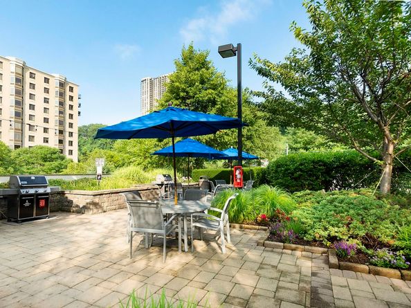 8100 River Rd 1101, North Bergen NJ 07047