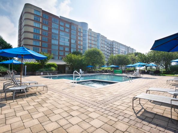 8100 River Rd 1101, North Bergen NJ 07047