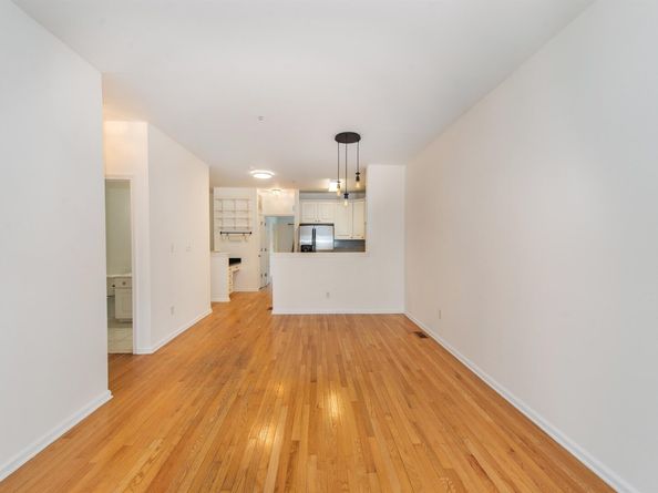 5 Tribeca Ave 509, Jersey City NJ 07305