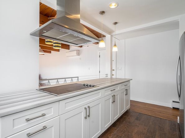 65 Hackensack Plank Rd, Weehawken NJ 07086