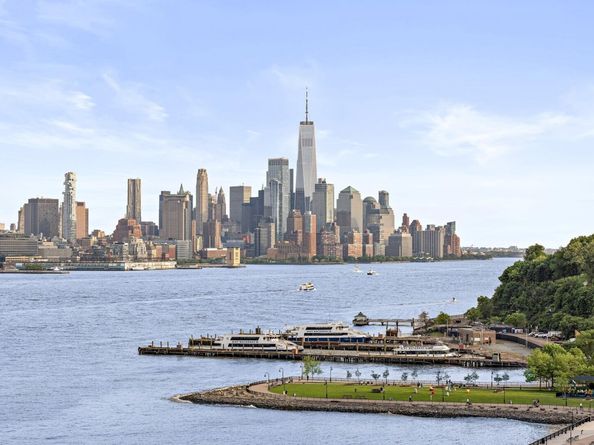 2 Constitution Ct PH01, Hoboken NJ 07030