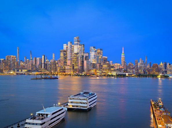 2 Constitution Ct PH01, Hoboken NJ 07030