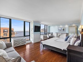 2 Constitution Ct PH01, Hoboken NJ 07030