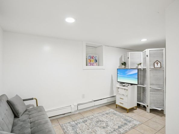 1711-1713 47th St, North Bergen NJ 07047