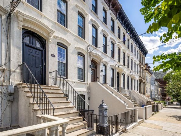 260 Suydam Ave, Jersey City NJ 07304