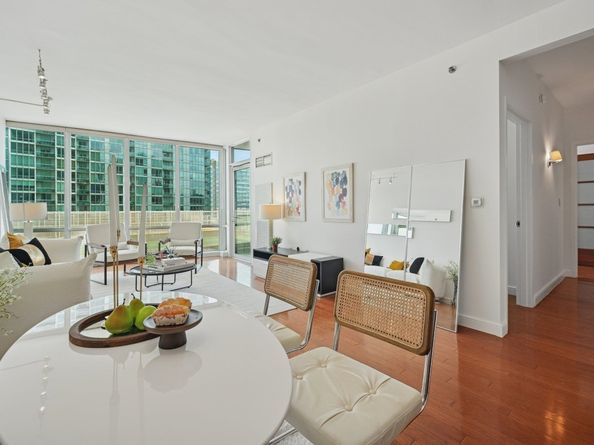 20 Newport Parkway 1011, Jersey City NJ 07310