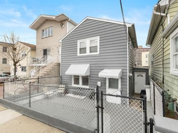 6203 Newkirk Ave