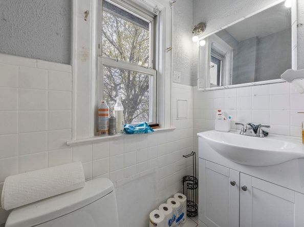 8423 Newkirk Ave, North Bergen NJ 07047
