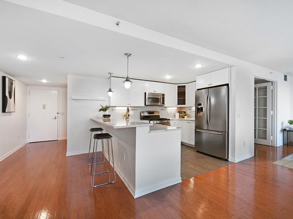 700 Grove St 11P, Jersey City NJ 07310