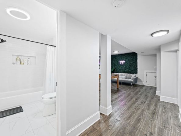 16 Romaine Ave, Jersey City NJ 07306