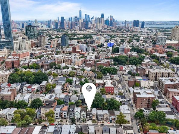 16 Romaine Ave, Jersey City NJ 07306