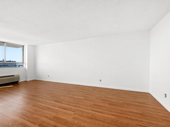 100 Manhattan Ave 1419, Union City NJ 07087