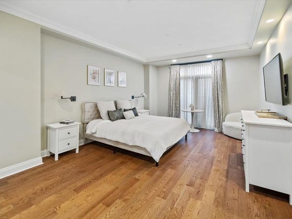 208 Shearwater Ct West 15, Jersey City NJ 07305