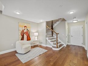 208 Shearwater Ct West 15, Jersey City NJ 07305