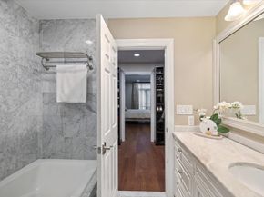 208 Shearwater Ct West 15, Jersey City NJ 07305