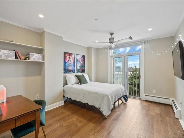 208 Shearwater Ct West 15, Jersey City NJ 07305
