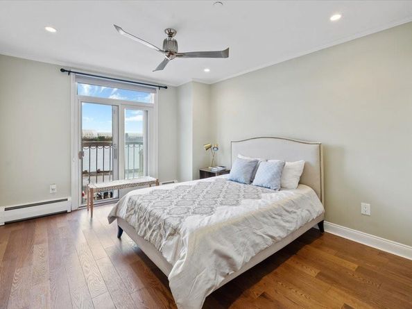 208 Shearwater Ct West 15, Jersey City NJ 07305