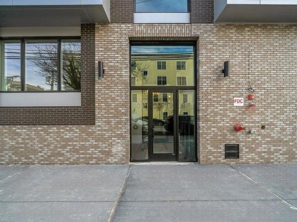 160 Brunswick St 304, Jersey City NJ 07302