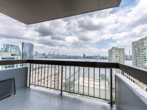 45 River Dr South 2714, Jersey City NJ 07310