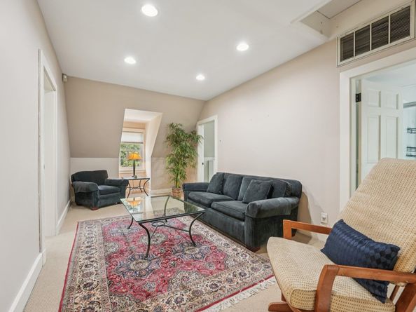 191 Hillside Ave, Englewood NJ 07631