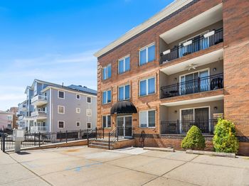 4401 Smith Ave
