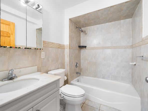 4401 Smith Ave 1B, North Bergen NJ 07047