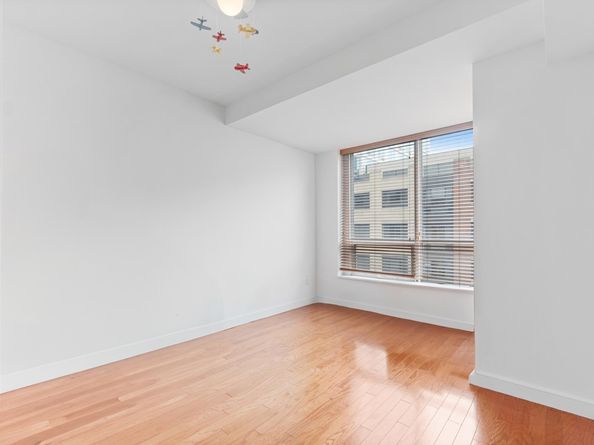 1 Shore Lane 619, Jersey City NJ 07302