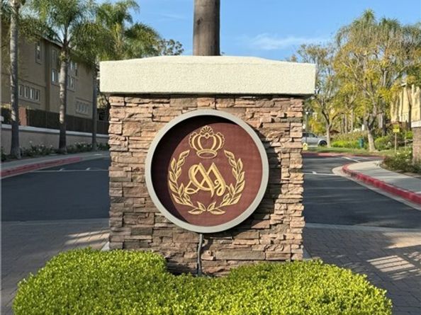 7750 E Portofino Ave, Anaheim CA 92808