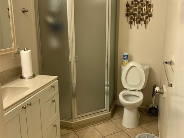 21 Scottsdale, Carson CA 90745