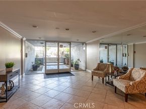 11322 Camarillo Street 204, North Hollywood (los Angeles) CA 91602