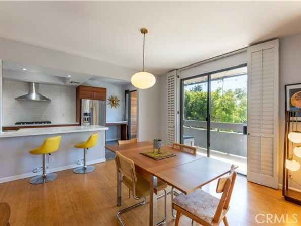 11322 Camarillo Street 204, North Hollywood (los Angeles) CA 91602