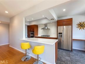 11322 Camarillo Street 204, North Hollywood (los Angeles) CA 91602