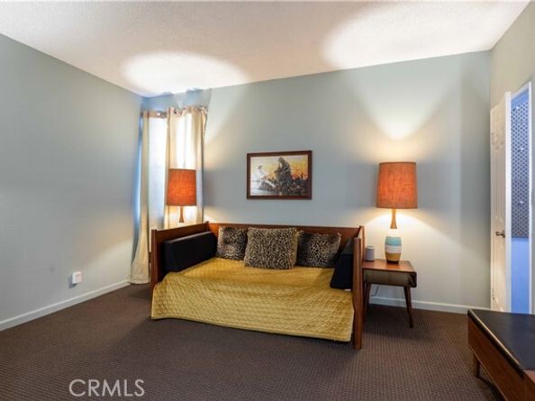 11322 Camarillo Street 204, North Hollywood (los Angeles) CA 91602