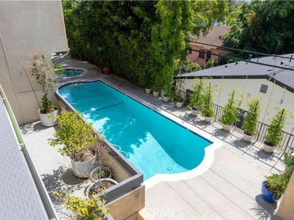 11322 Camarillo Street 204, North Hollywood (los Angeles) CA 91602