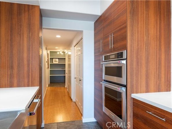 11322 Camarillo Street 204, North Hollywood (los Angeles) CA 91602