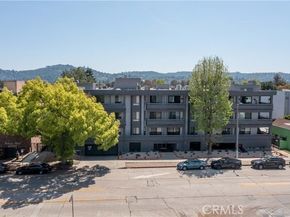 11322 Camarillo Street 204, North Hollywood (los Angeles) CA 91602