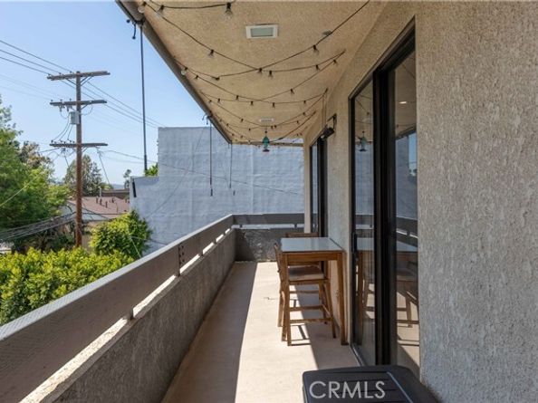 11322 Camarillo Street 204, North Hollywood (los Angeles) CA 91602