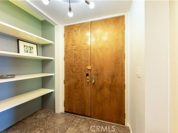 11322 Camarillo Street 204, North Hollywood (los Angeles) CA 91602